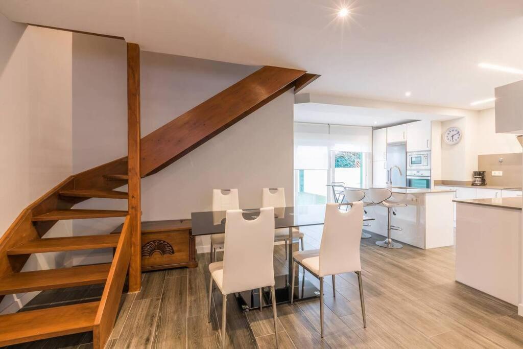 En La Cuidad- Con Jardin Y Barbacoa Ferienhaus *